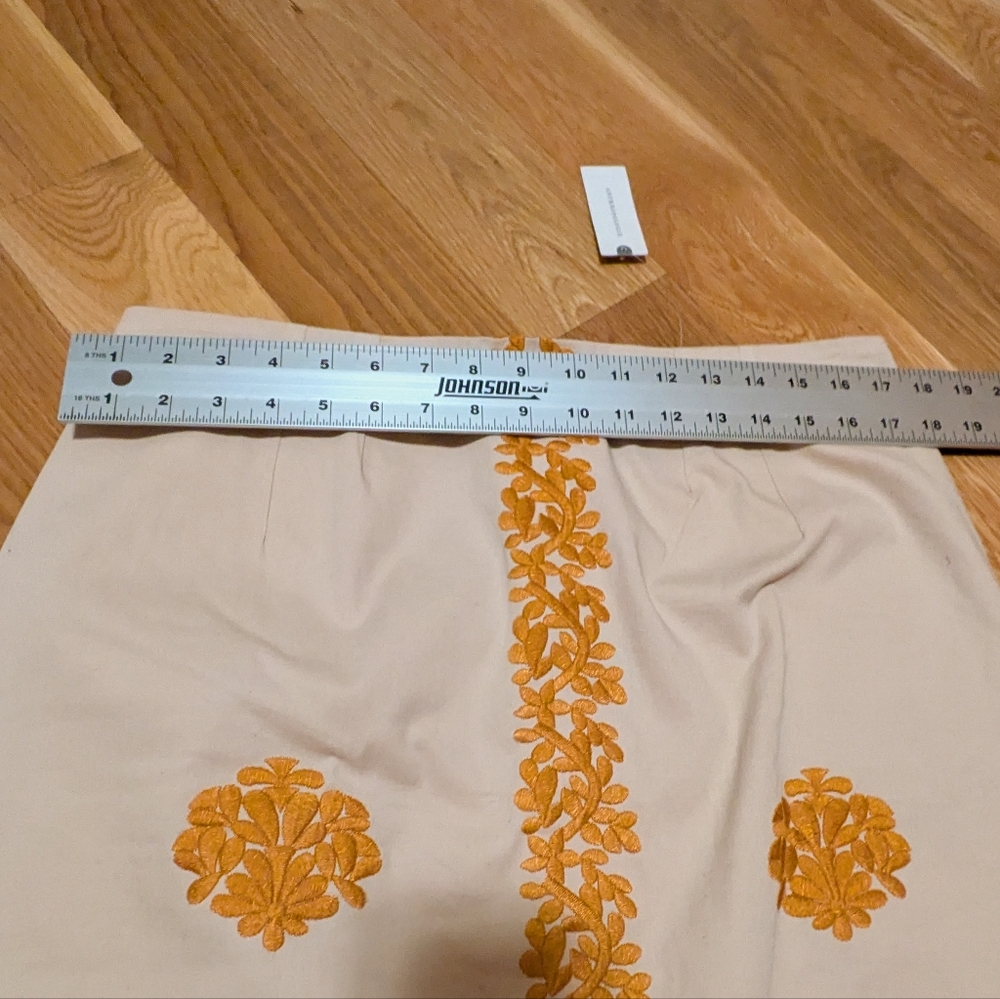 Anthropologie - Adorable Cream Skirt With Orange Embroidery NWT - Size 14 - Picture 4 of 7